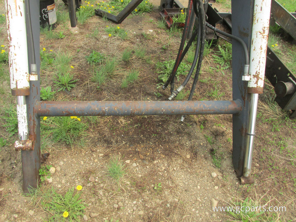 LOADER W/ BALE SPEAR